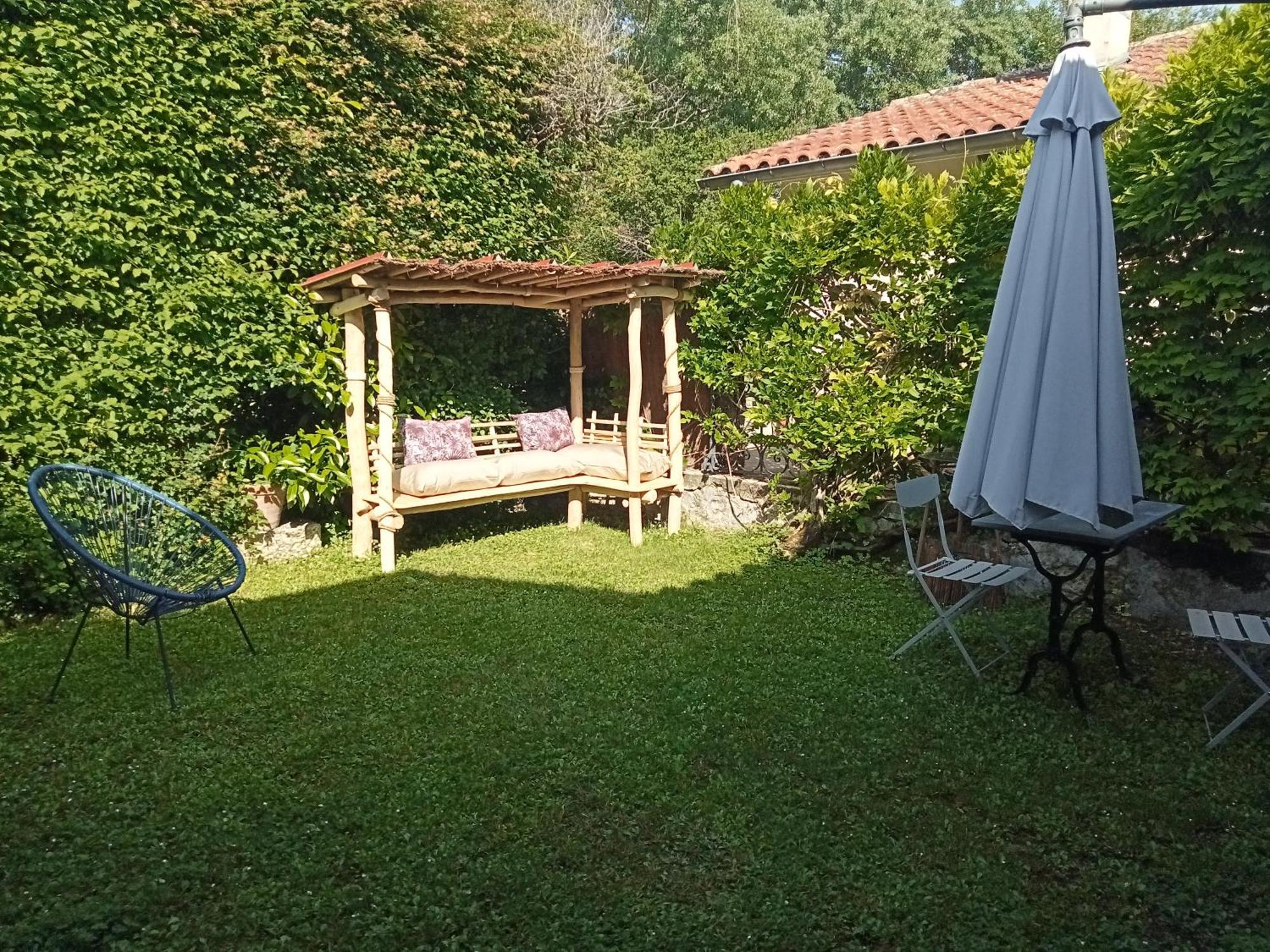 Maison En Pierre Restauree Avec Jardin Auch Exterior photo